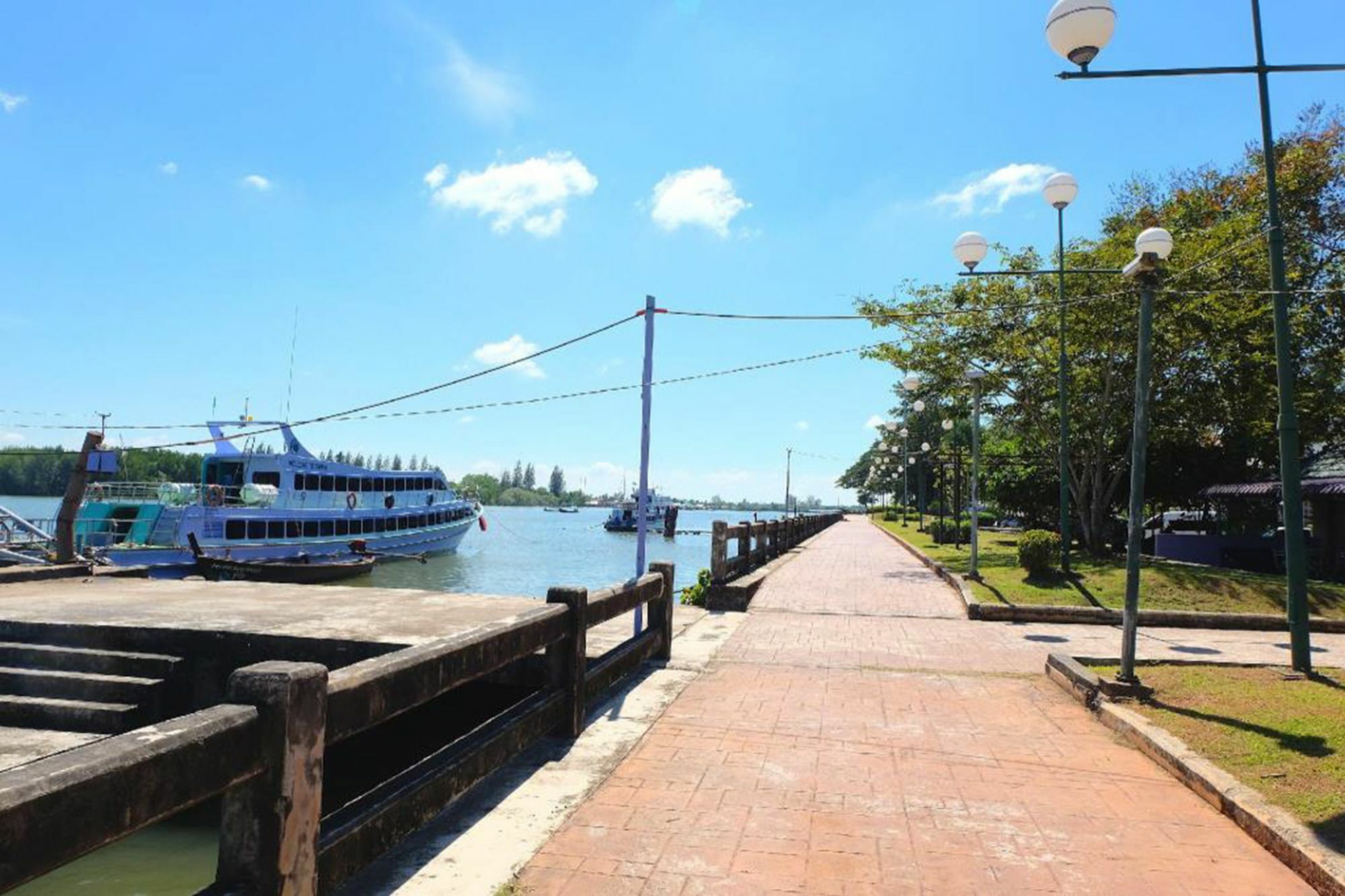 Отель Krabi Marina Seaview Экстерьер фото