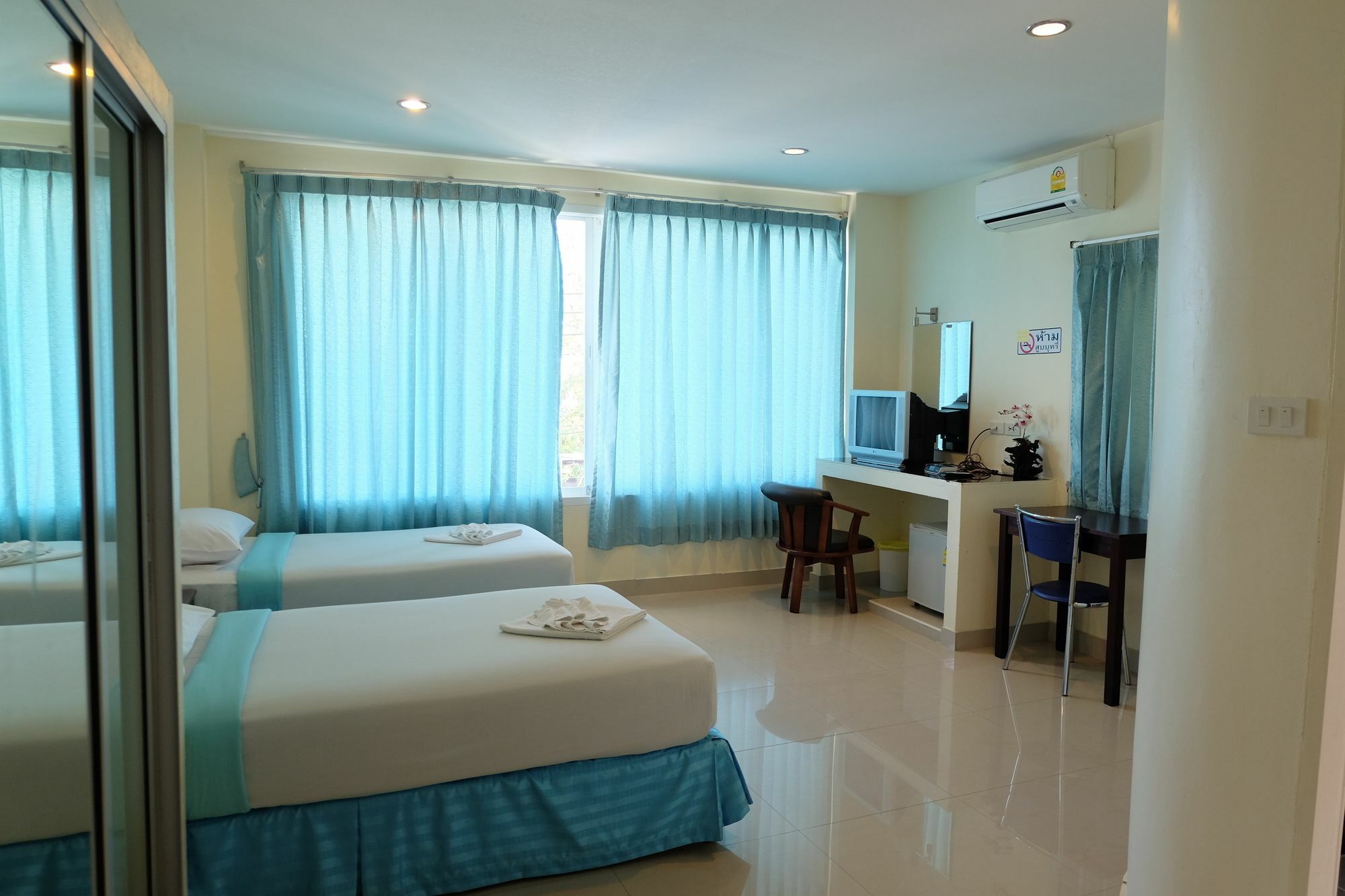 Отель Krabi Marina Seaview Экстерьер фото